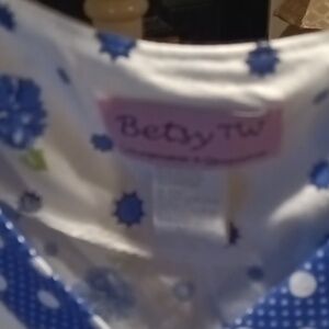 FINAL PRICE NWOT Betsy TW poly/elastane blend floral nightgown 3X